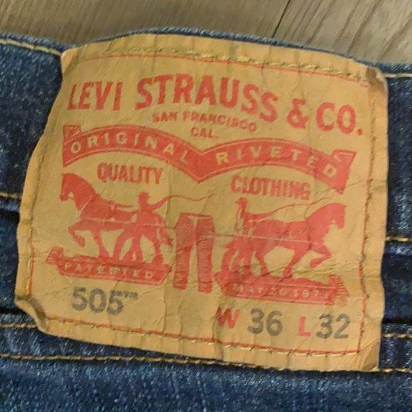 Levi's Other - Levi's 505 Jeans Size 36 x 32
